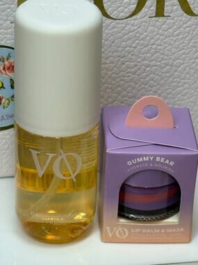 Vitamasque 2 Pc BUNDLE -Hair & Body Mist - Blush Cocoa & Lip Balm - Gummy Bear